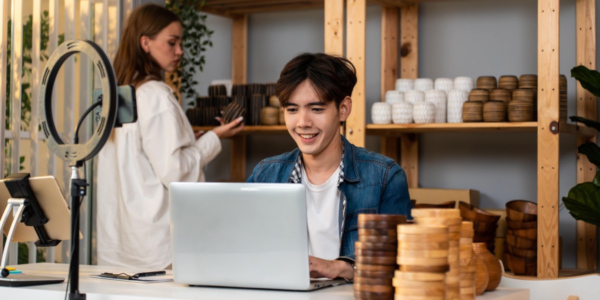 Understanding Online Marketing: Strategies, Trends, and Best Practices